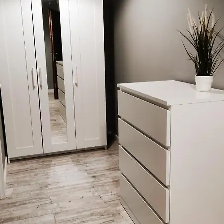 17 Apartment Plock